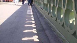 Penis_shadows_found_on_Westminster_Bridge